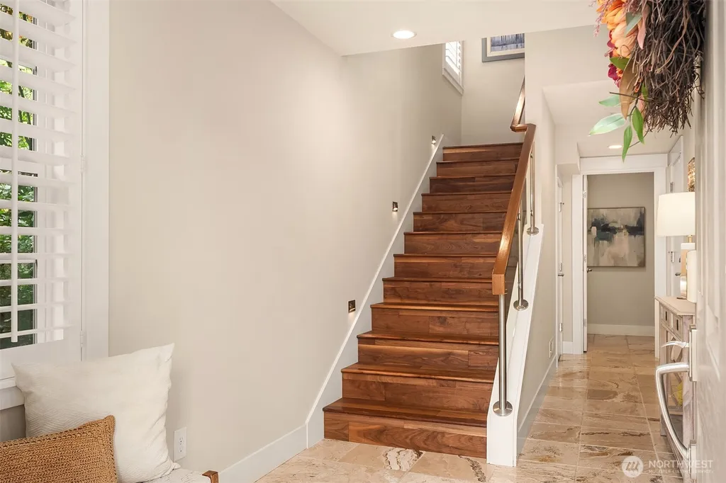 867 224th Avenue NE Sammamish WA 98074