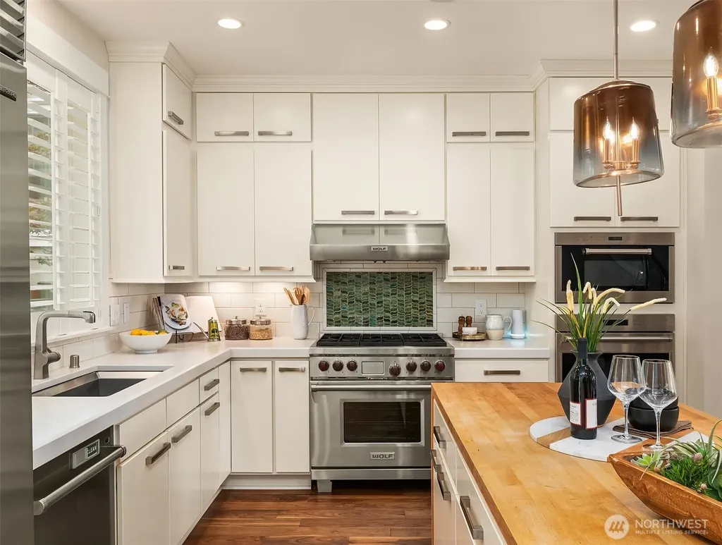 867 224th Avenue NE Sammamish WA 98074
