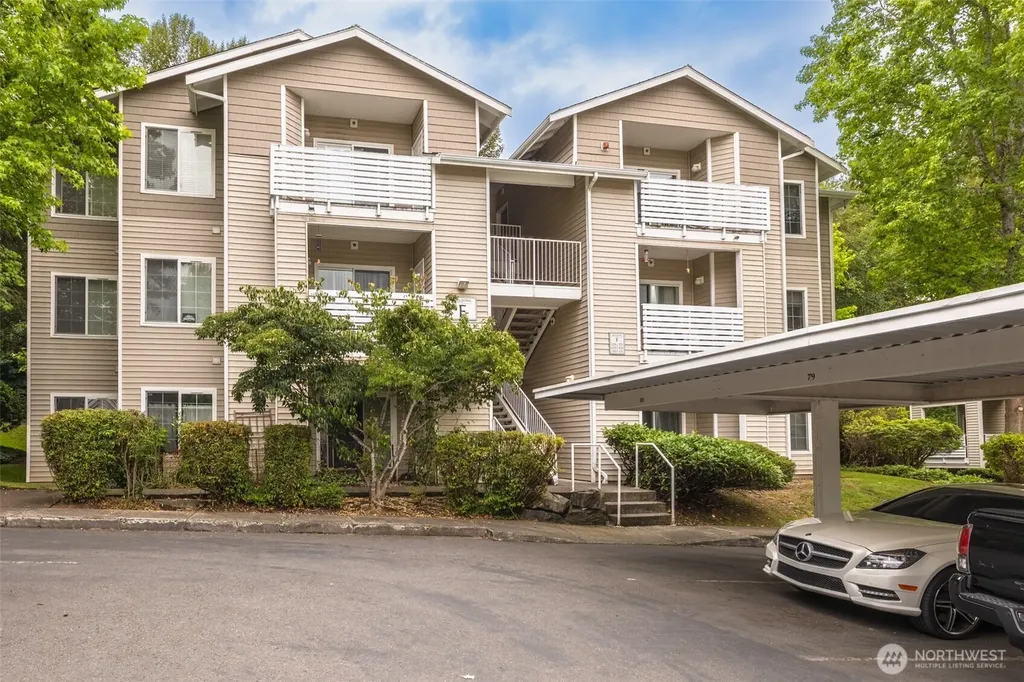 801 N Rainier Avenue Renton WA 98057
