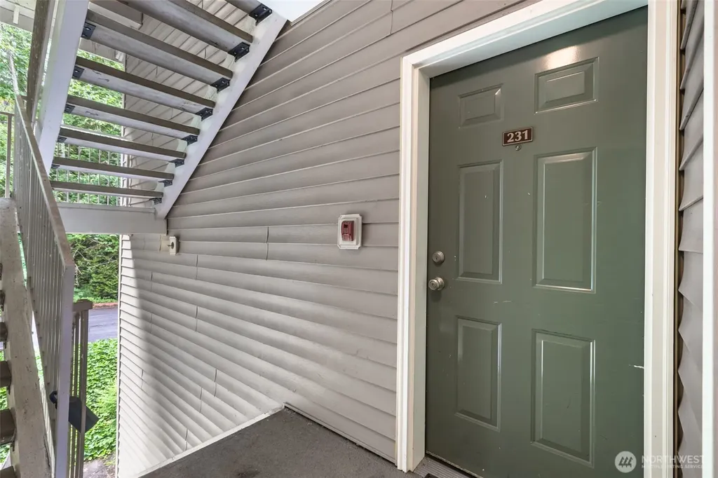 801 N Rainier Avenue Renton WA 98057
