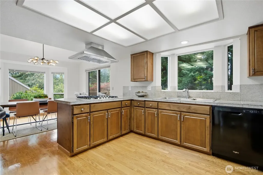 10005 SE 267th Street Kent WA 98030