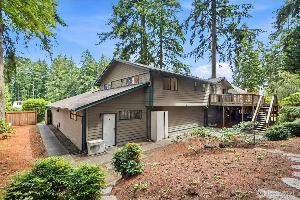 10005 SE 267th Street Kent WA 98030