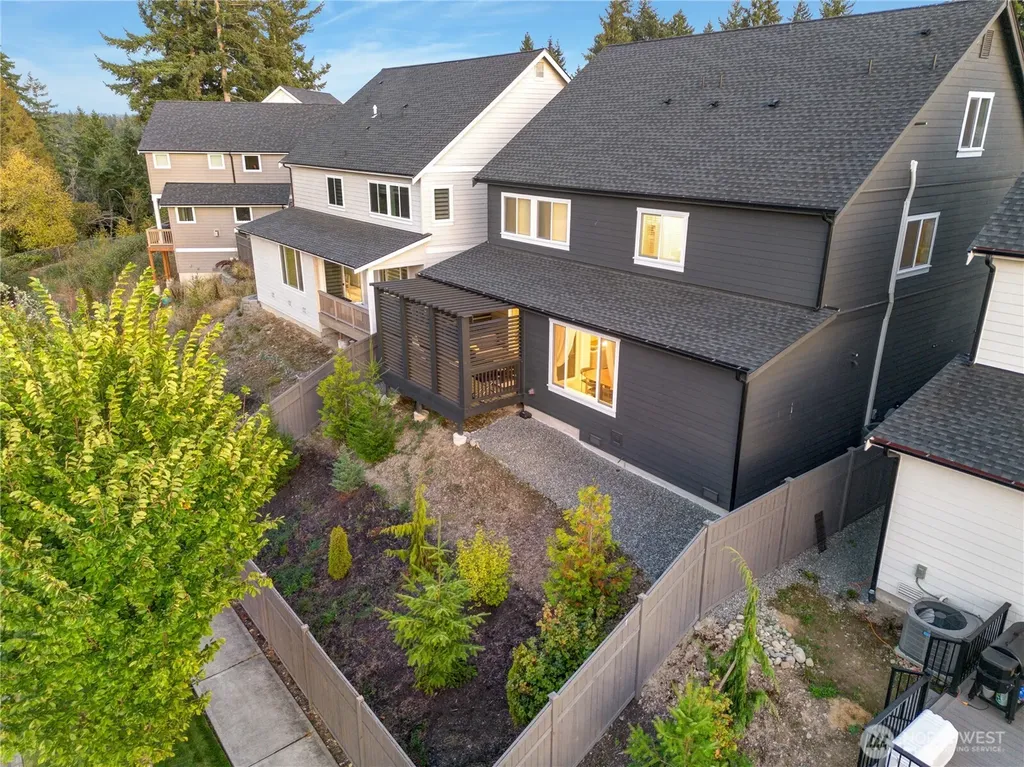 2302 29th Street Pl SE Puyallup WA 98374
