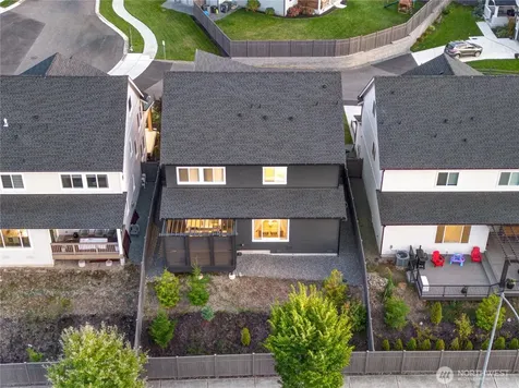 2302 29th Street Pl SE Puyallup WA 98374