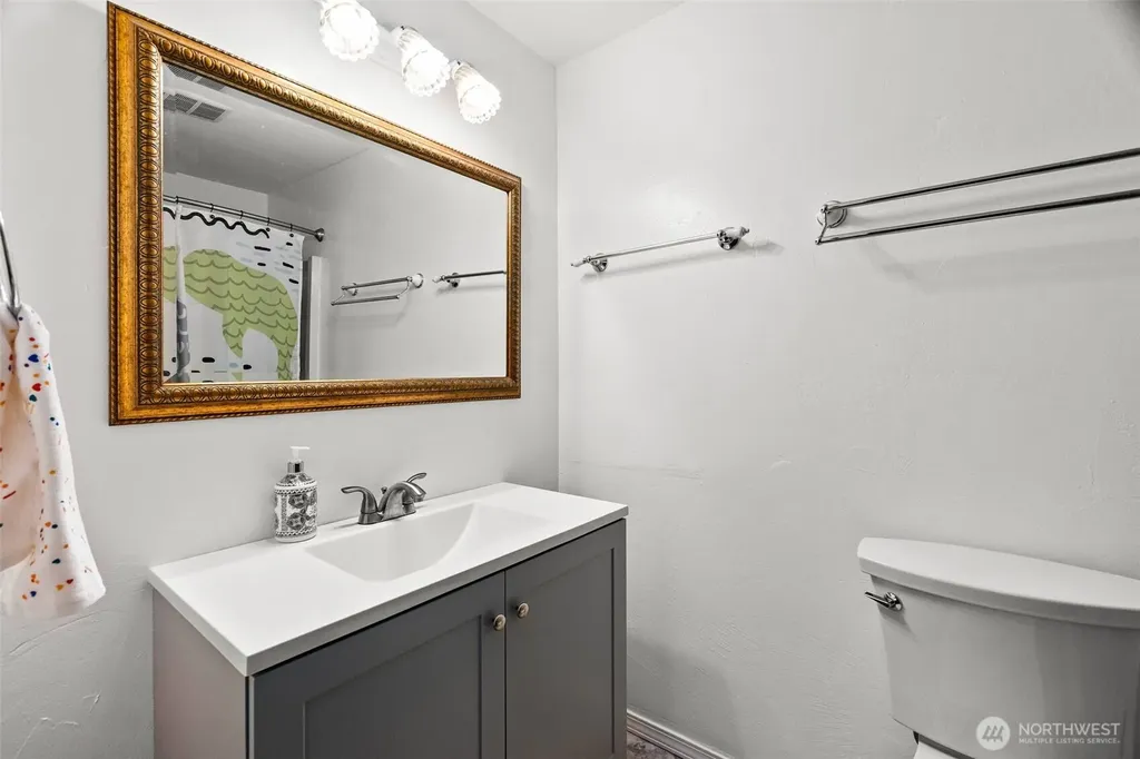 3930 Oxford Loop SE Lacey WA 98503