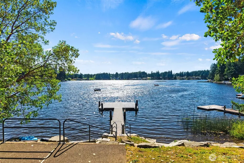 3930 Oxford Loop SE Lacey WA 98503