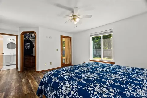 3930 Oxford Loop SE Lacey WA 98503