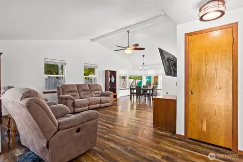 3930 Oxford Loop SE Lacey WA 98503
