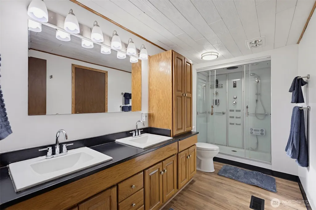 28522 158th Avenue E Graham WA 98338