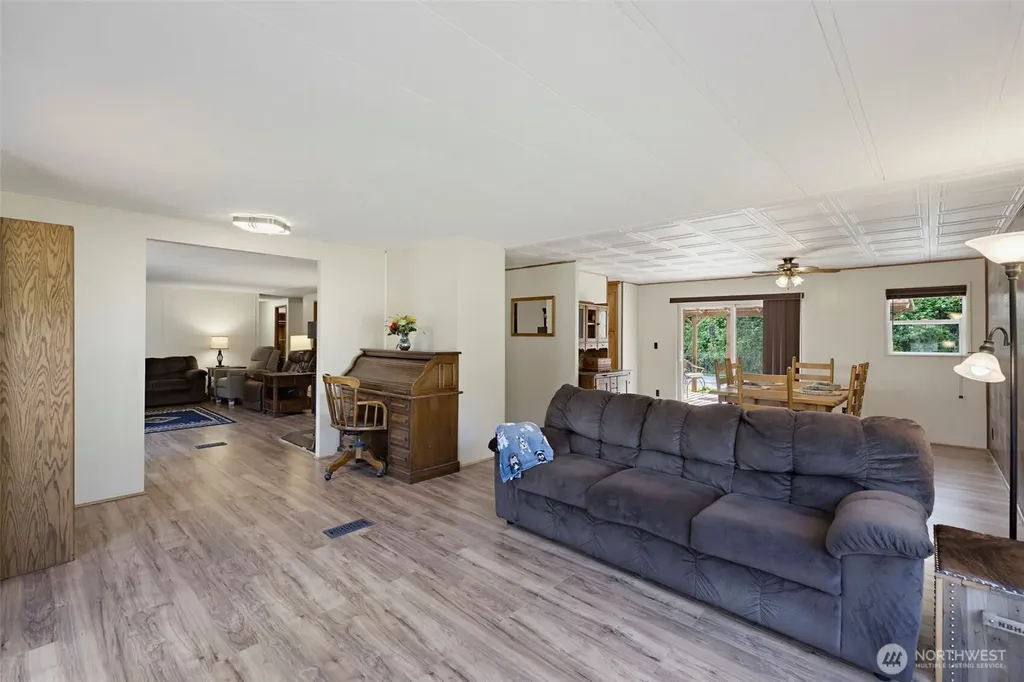 28522 158th Avenue E Graham WA 98338