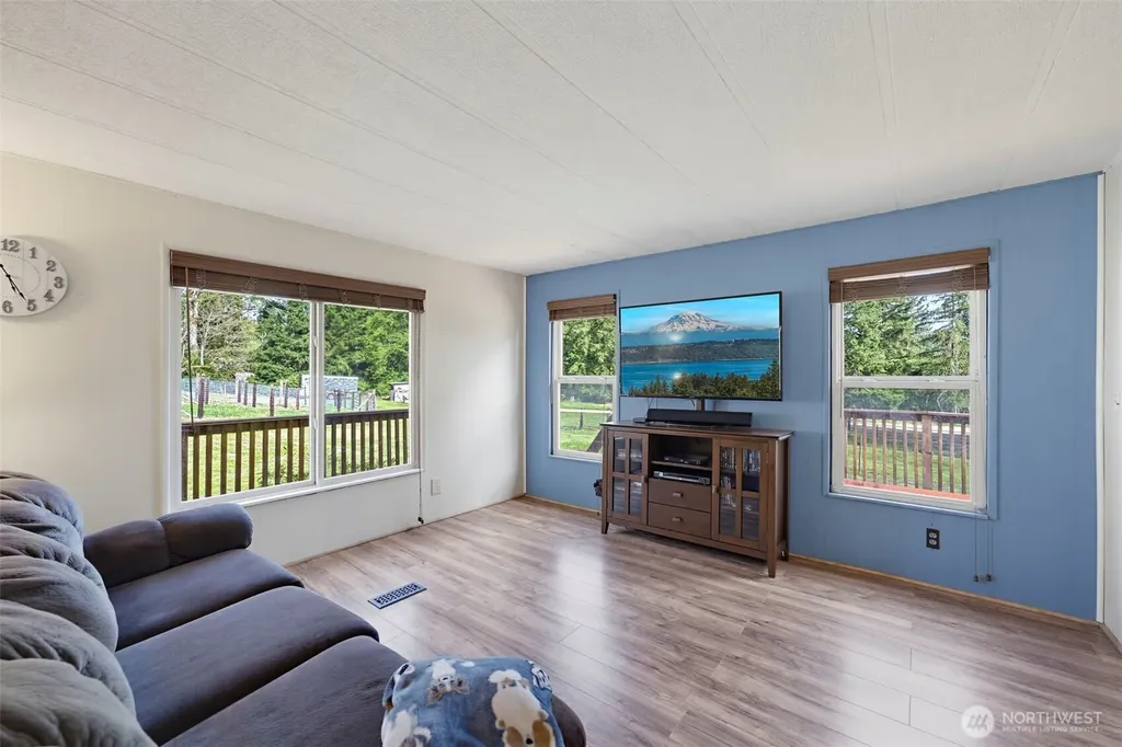 28522 158th Avenue E Graham WA 98338