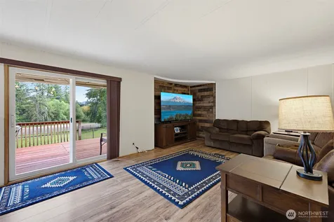 28522 158th Avenue E Graham WA 98338