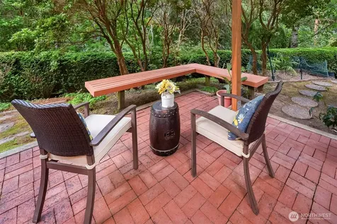14130 SE 49th Place Bellevue WA 98006