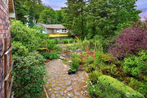 14130 SE 49th Place Bellevue WA 98006