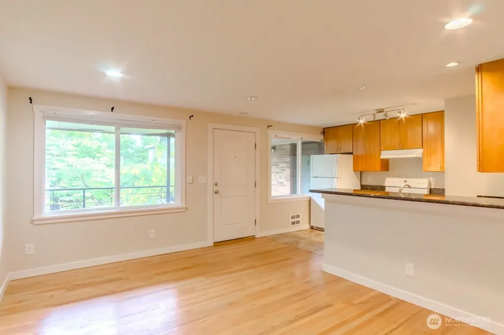 2211 Franklin Avenue E Seattle WA 98102