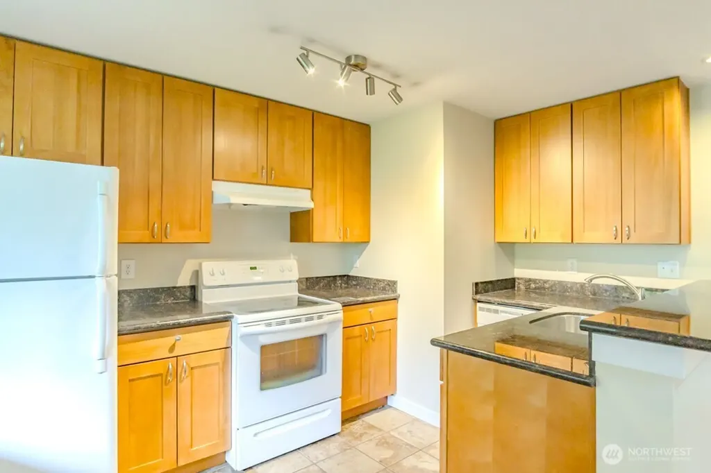 2211 Franklin Avenue E Seattle WA 98102