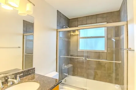 2211 Franklin Avenue E Seattle WA 98102