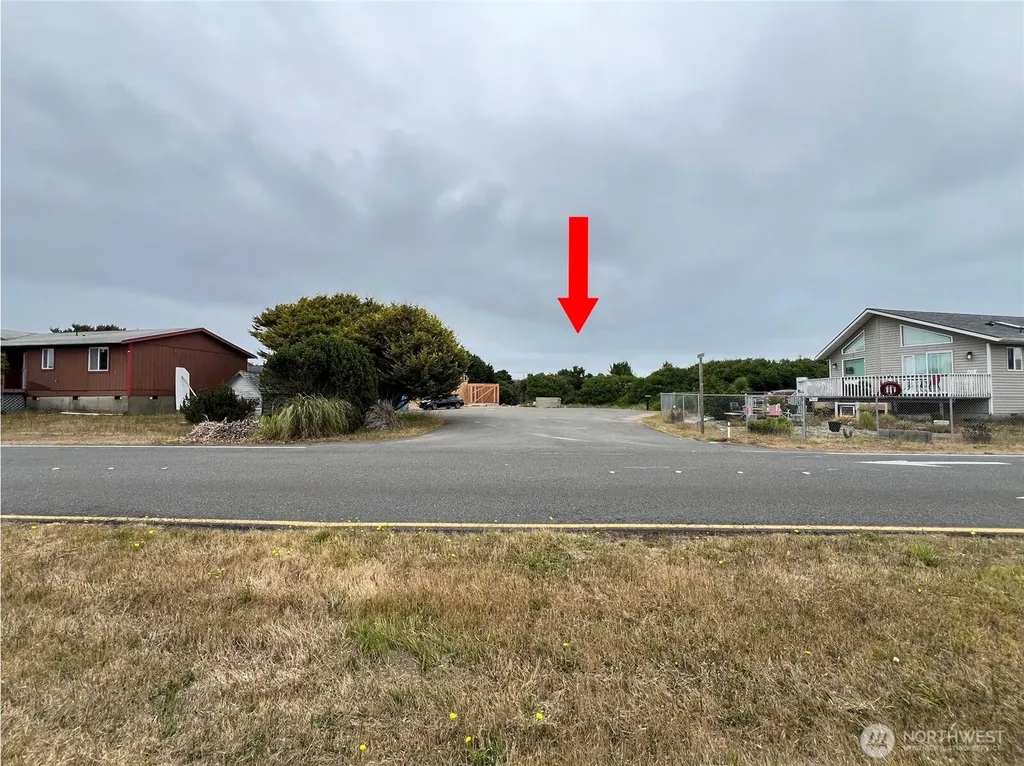 719 Reporter Ct SW Ocean Shores WA 98569