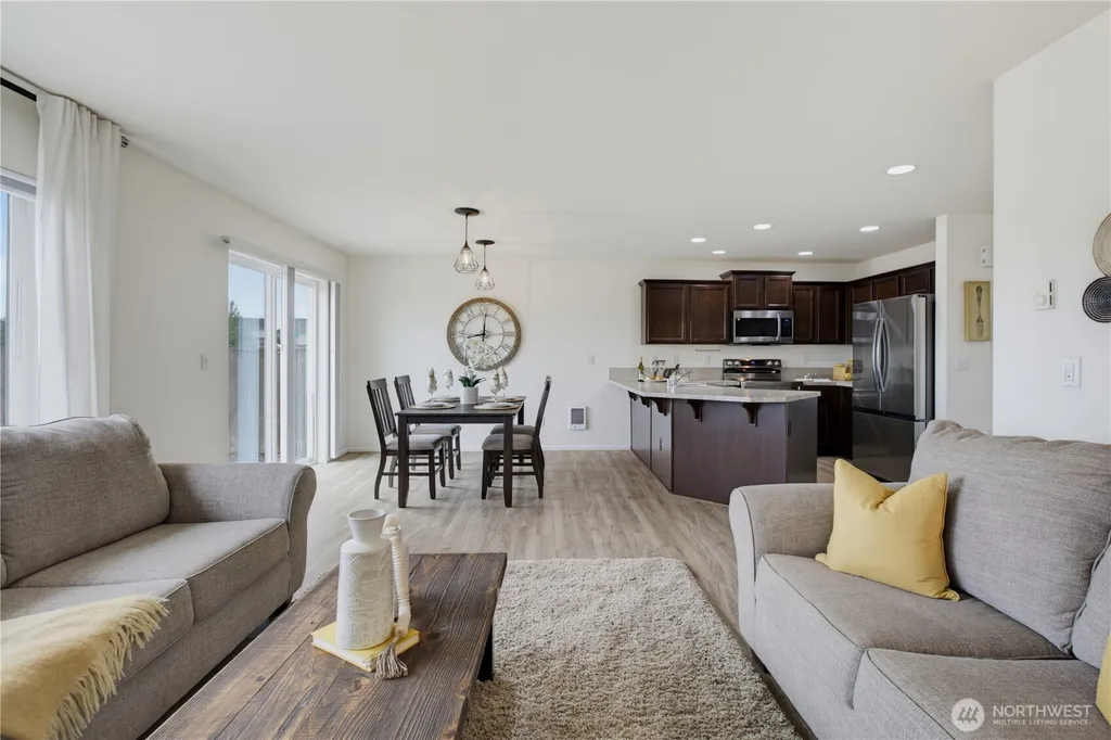 11602 189th Street E Puyallup WA 98374