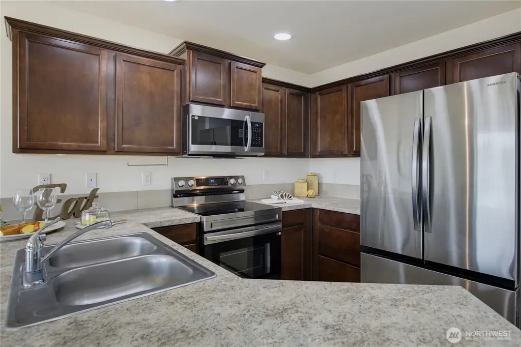 11602 189th Street E Puyallup WA 98374