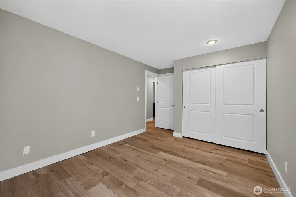 11313 NE 128th Street Kirkland WA 98034