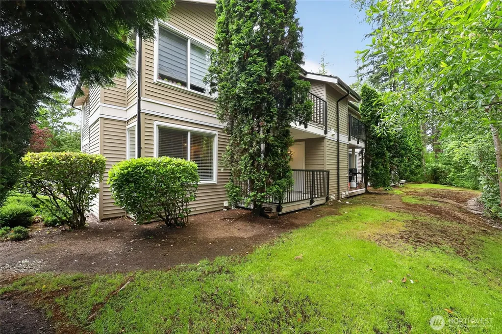 11313 NE 128th Street Kirkland WA 98034