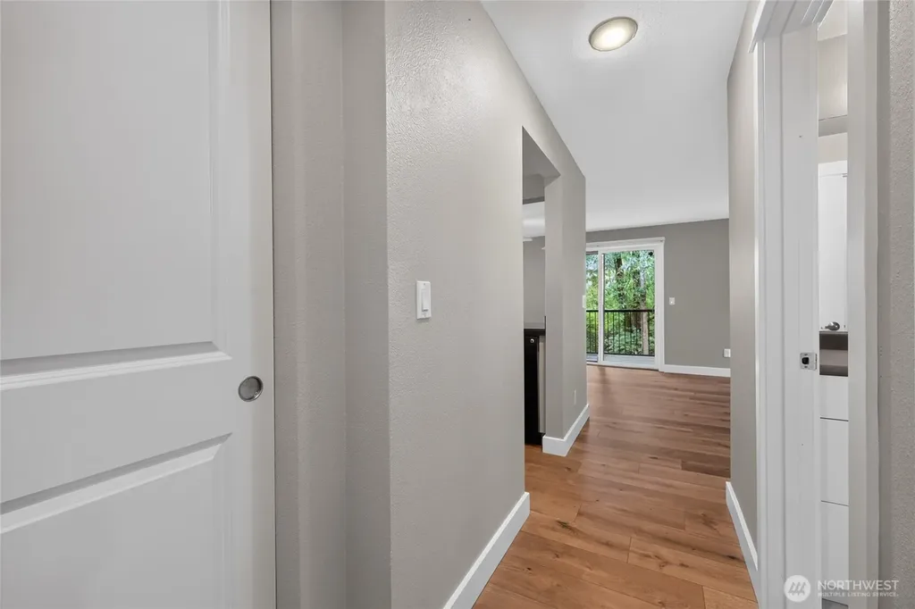 11313 NE 128th Street Kirkland WA 98034