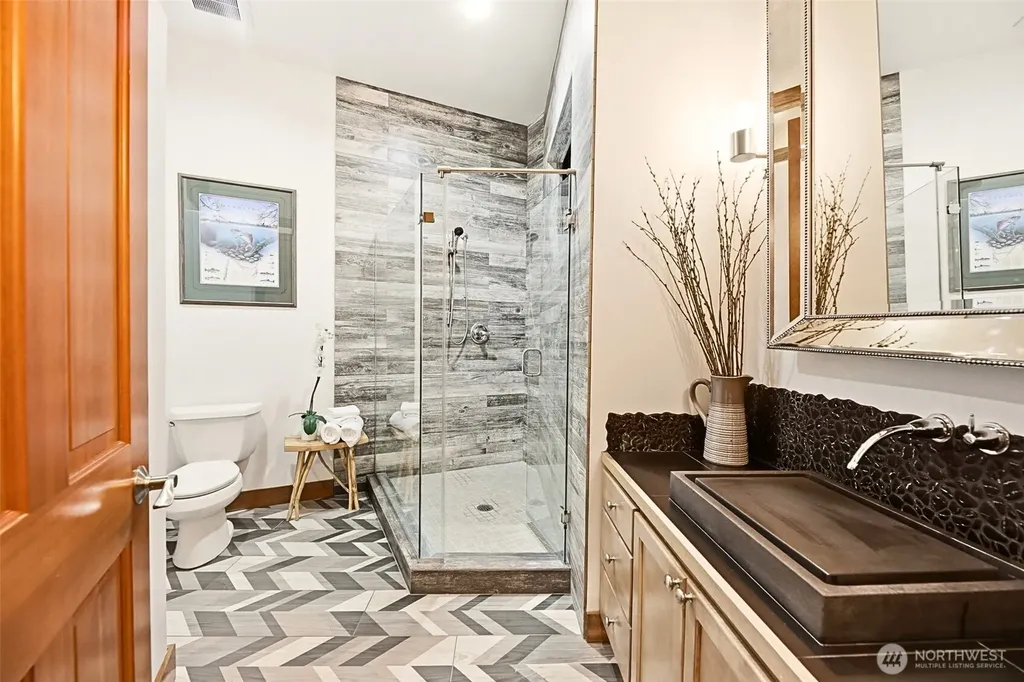 18603 E Spring Lake Drive SE Renton WA 98058