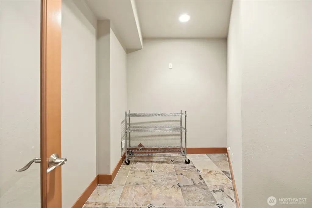 18603 E Spring Lake Drive SE Renton WA 98058
