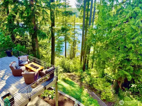 18603 E Spring Lake Drive SE Renton WA 98058
