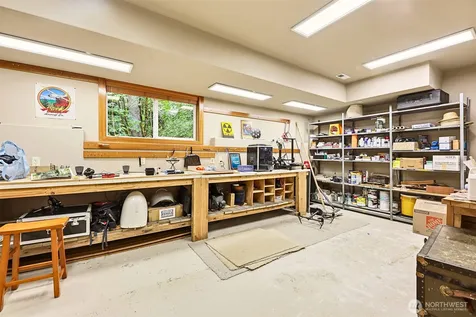18603 E Spring Lake Drive SE Renton WA 98058