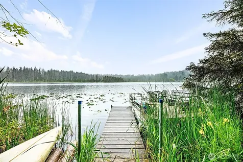 18603 E Spring Lake Drive SE Renton WA 98058