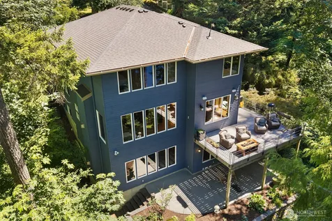 18603 E Spring Lake Drive SE Renton WA 98058