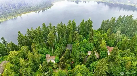 18603 E Spring Lake Drive SE Renton WA 98058