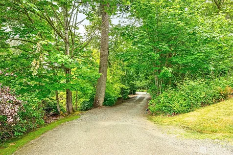 18603 E Spring Lake Drive SE Renton WA 98058