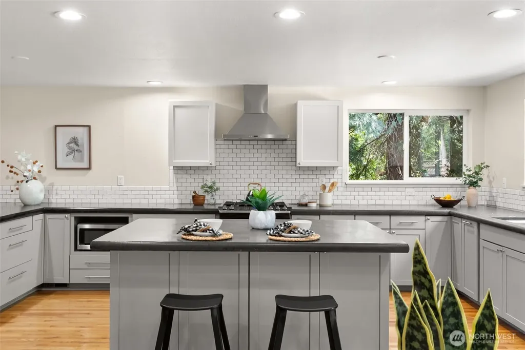 8707 71st Street NW Gig Harbor WA 98335
