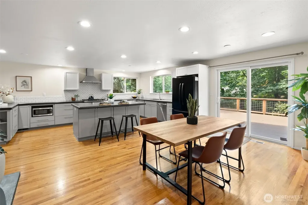 8707 71st Street NW Gig Harbor WA 98335