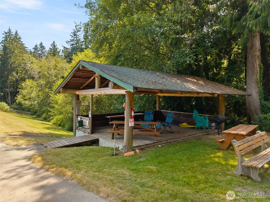 8707 71st Street NW Gig Harbor WA 98335