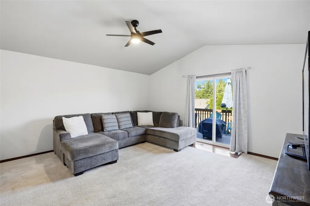 934 Dallas Street Mount Vernon WA 98274