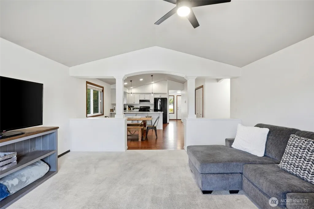 934 Dallas Street Mount Vernon WA 98274