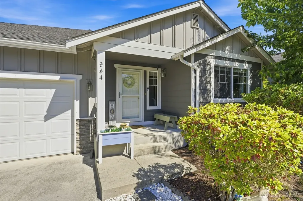 934 Dallas Street Mount Vernon WA 98274