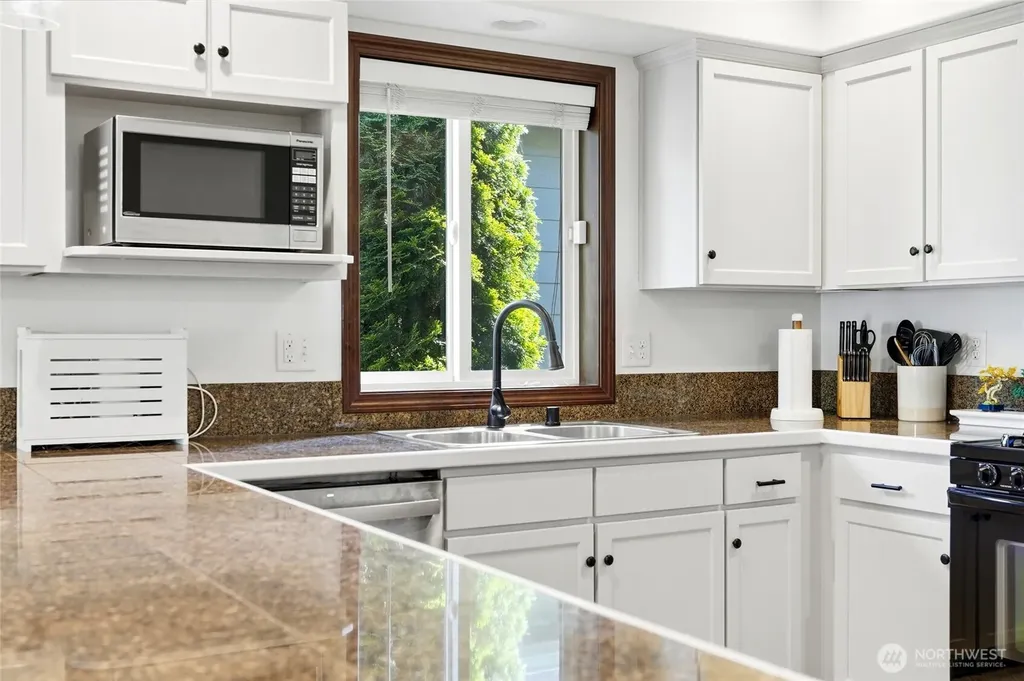 934 Dallas Street Mount Vernon WA 98274