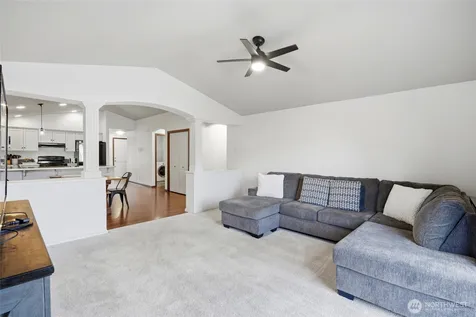 934 Dallas Street Mount Vernon WA 98274