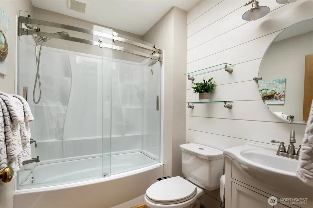 1571 SW 2nd Court Oak Harbor WA 98277