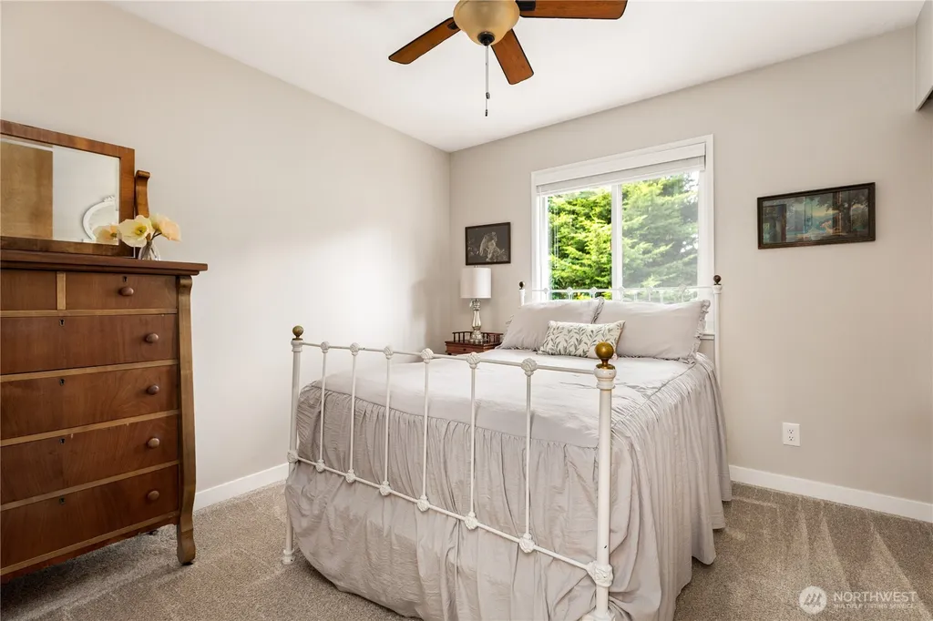 1571 SW 2nd Court Oak Harbor WA 98277
