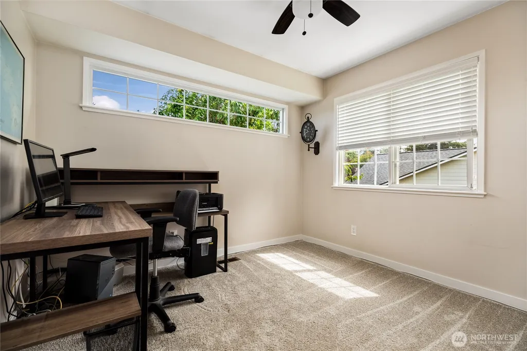1571 SW 2nd Court Oak Harbor WA 98277