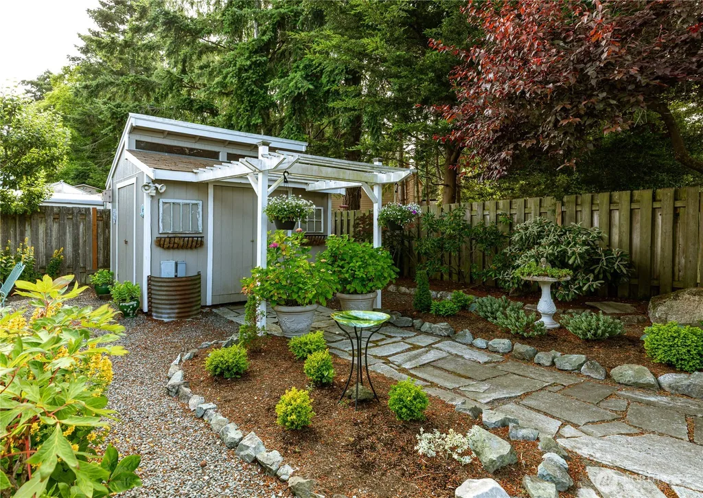1571 SW 2nd Court Oak Harbor WA 98277