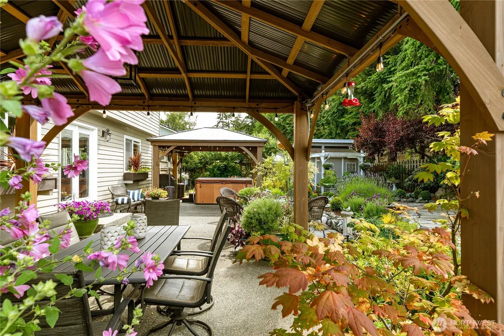 1571 SW 2nd Court Oak Harbor WA 98277