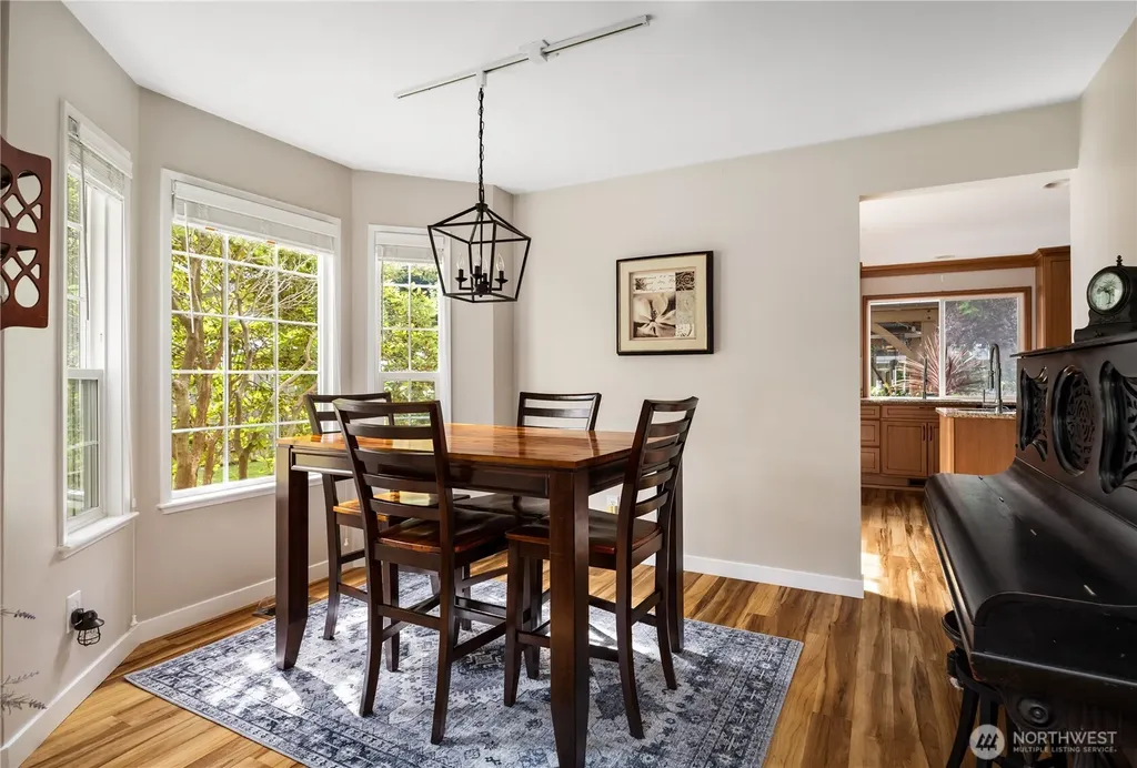 1571 SW 2nd Court Oak Harbor WA 98277