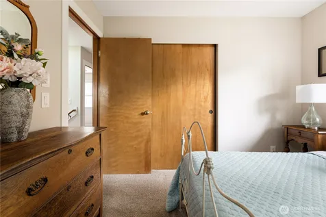 1571 SW 2nd Court Oak Harbor WA 98277